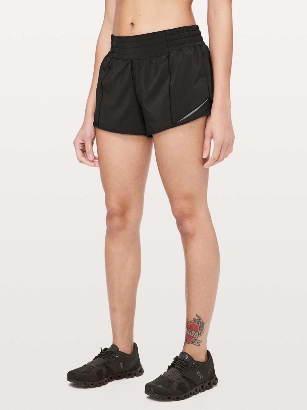 GUC Lululemon Hotty Hot Short *High-Rise 2.5" size 2 black